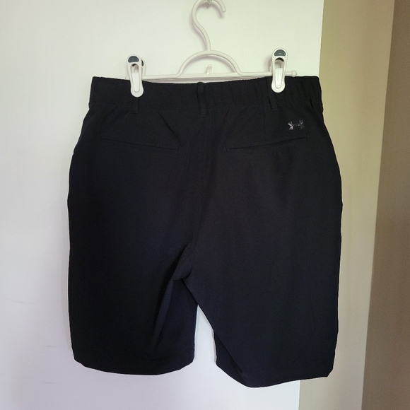 Under armour golf short - Picture 2 of 8